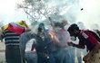 Sobe para três o número de mortos em greve geral na Venezuela (Foto: AFP)